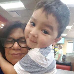 Meet your Posher, Lucy